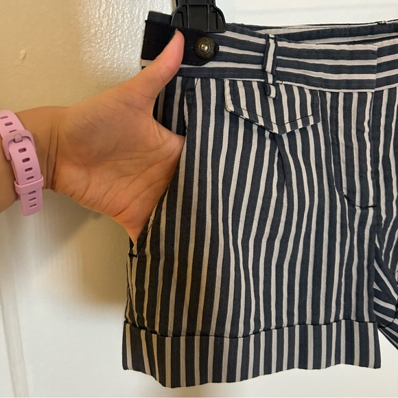 BCBGMAXAZRIA blue striped shorts - Picture 6 of 11